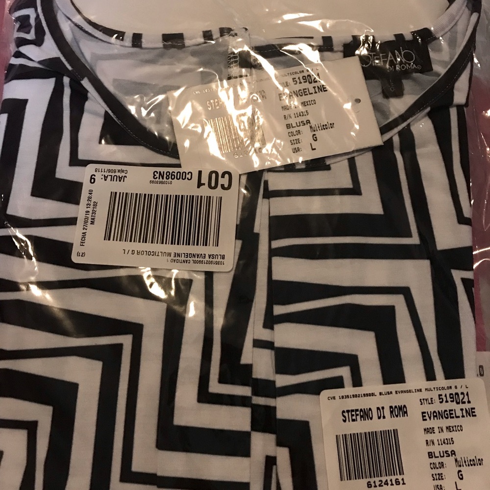 Women’s top Stefano Di Roma